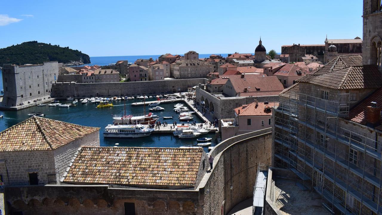 Panorama von Dubrovnik mit Stadtmauer