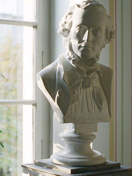 Die Büste Felix Mendelssohn Bartholdys im Leipziger Museum des Mendelssohn-Hauses.