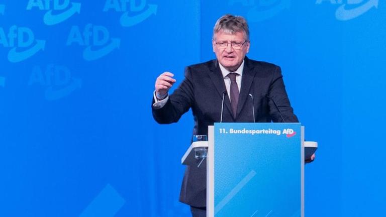 Der AfD-Bundessprecher Jörg Meuthen spricht beim Parteitag in Kalkar.