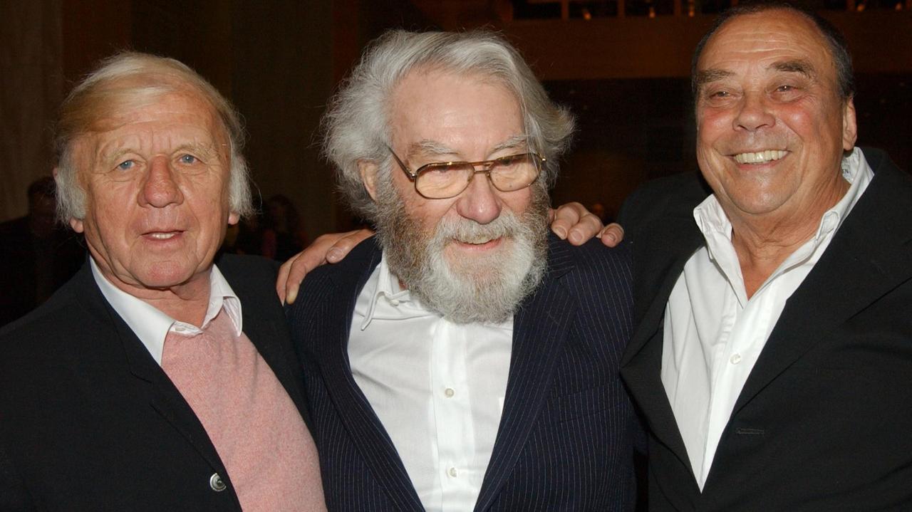 Die Künstler Heinz Mack (l-r), Otto Piene und Günther Uecker im Jahr 2006 bei einer ZERO-Retrospektive.