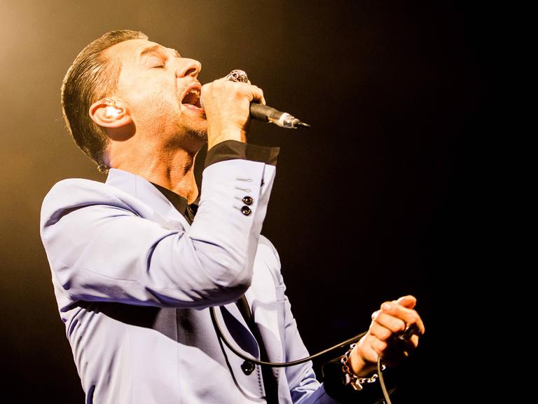 Depeche-Mode-Sänger Dave Gahan bei einem Auftritt in Italien im November 2015.