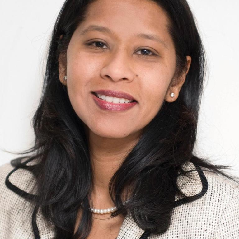 Porträt der Politologin Sudha David-Wilp, stellvertretende Direktorin des Berliner Büros des German Marshall Fund of the United States