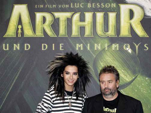 Regisseur Luc Besson (r.) und Bill Kaulitz von der Band "Tokio Hotel" beim Pressetermin für "Arthur und die Minimoys" in Berlin. Regisseur Luc Besson (r.) und Bill Kaulitz von der Band "Tokio Hotel" beim Pressetermin für "Arthur und die Minimoys" in Berlin.