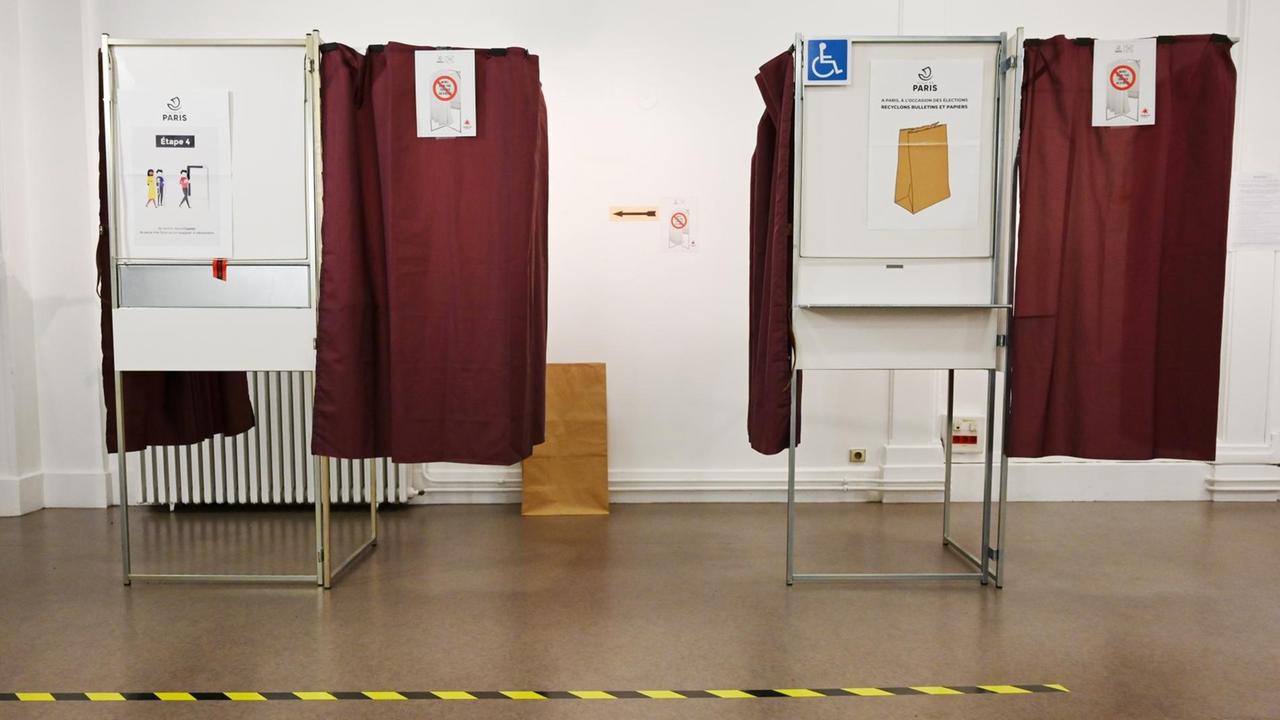 Wahl-Kabinen in Frankreich
