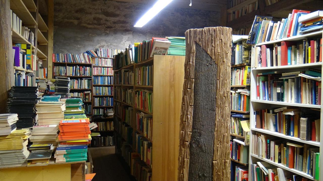 Es gibt auch geordnete Ecken in der Bücherscheune