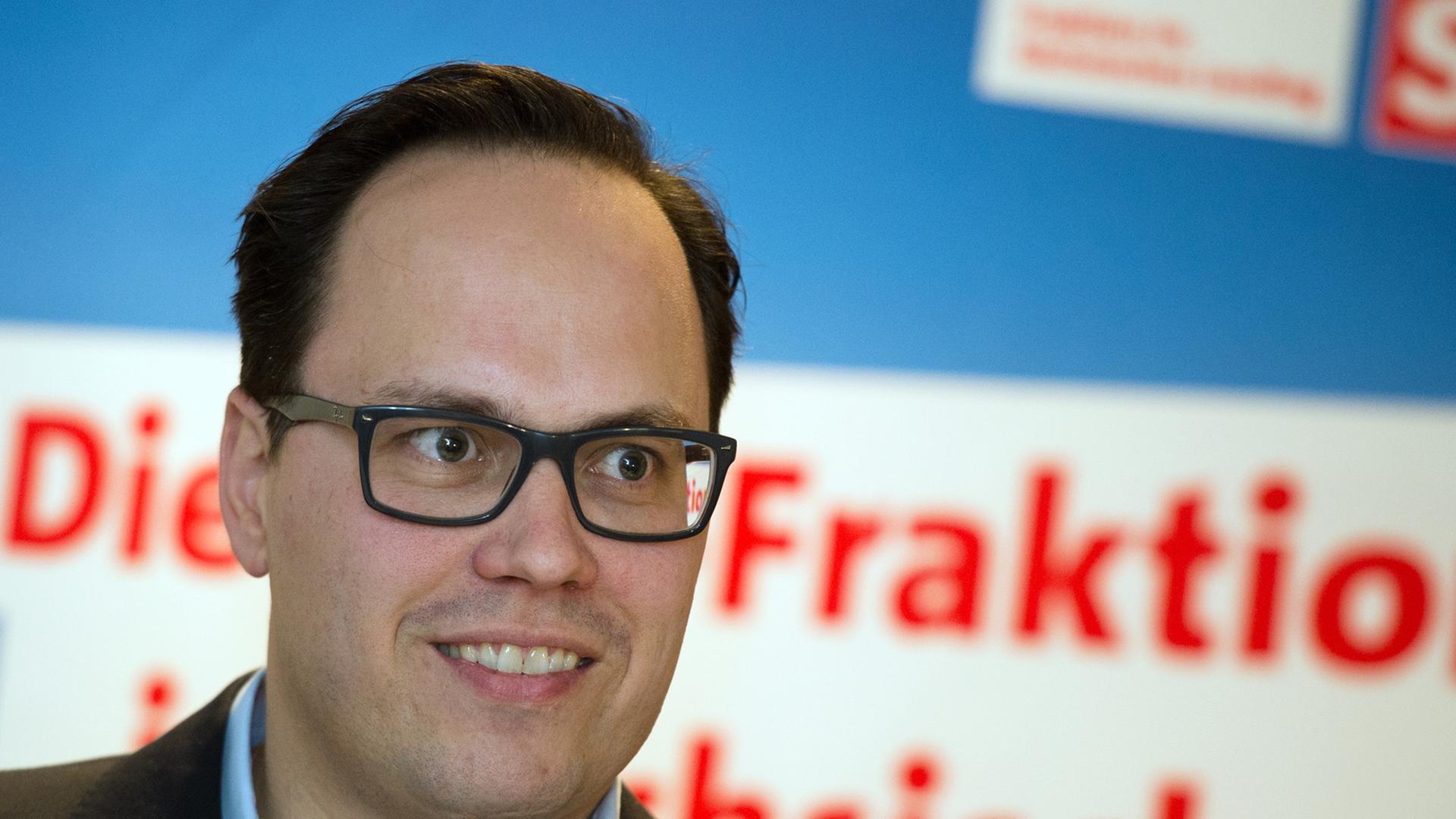 Porträt von Dirk Panter. Porträt von Dirk Panter.