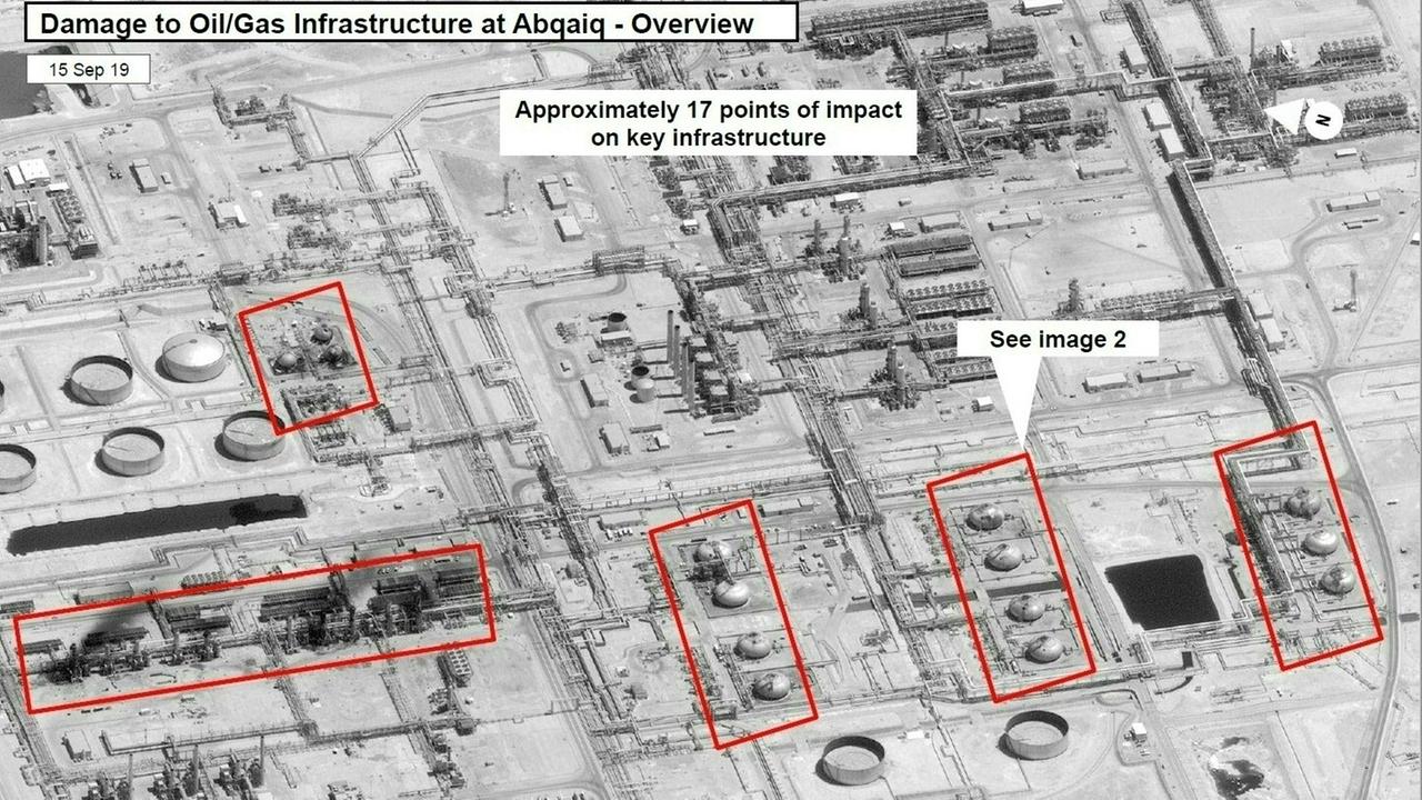 Ein Satellitenbild der angegriffenen Ölraffinerie in Saudi-Arabien.