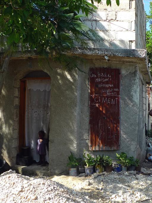 Neue Häuser in Port-au-Prince, Haiti