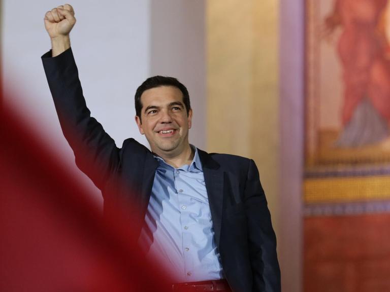 Syriza-Chef Alexis Tsipras am Wahlabend vor seinen Anhängern in Athen.
