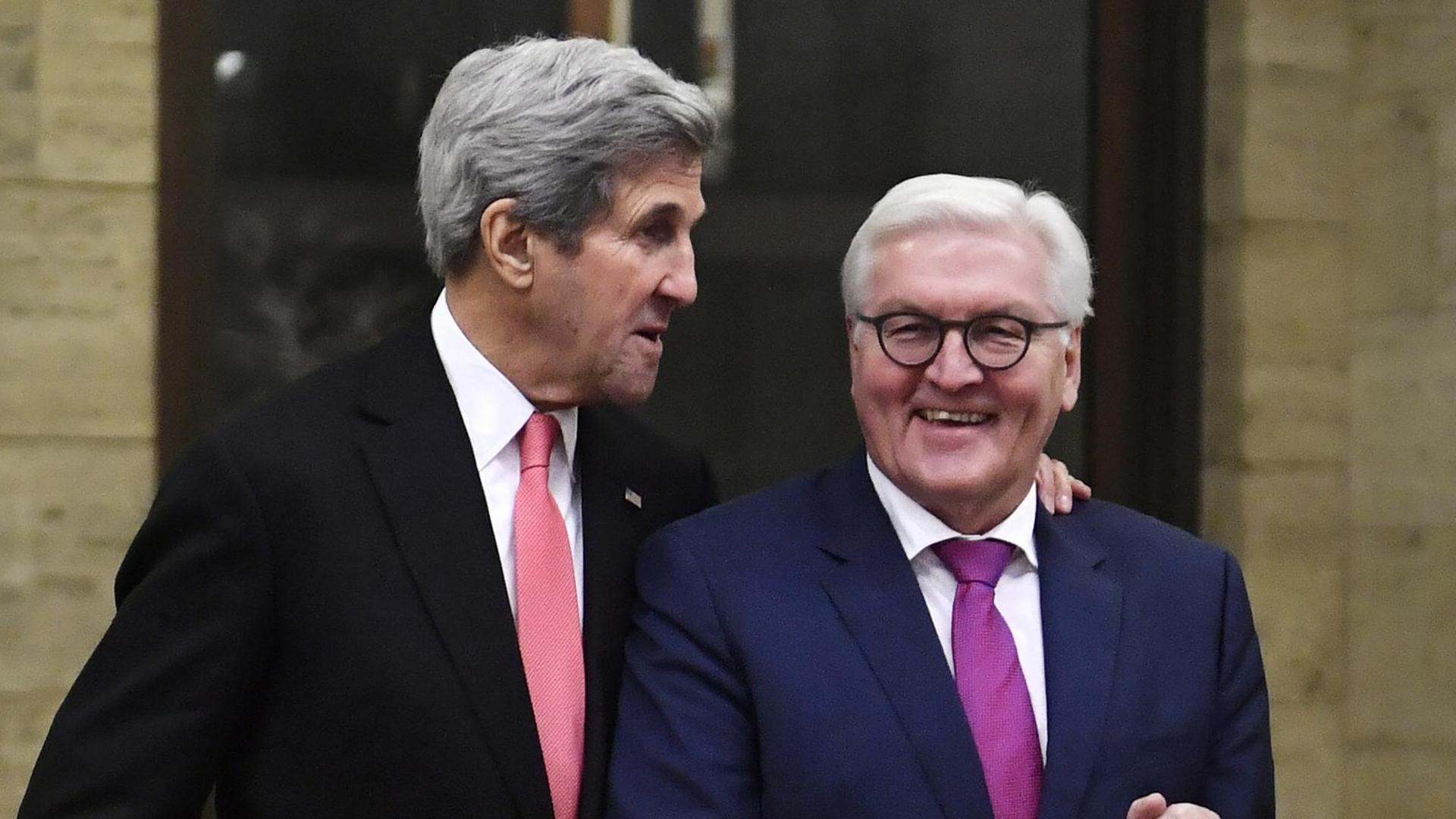 Außenminister Frank-Walter Steinmeier und sein amerikanischer Kollege John Kerry.