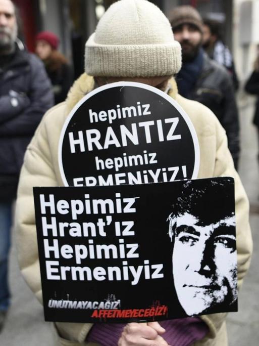 Protestmarsch zum Gedenken an die Ermordung des armenischen Journalisten Hrant Dink in Istanbul