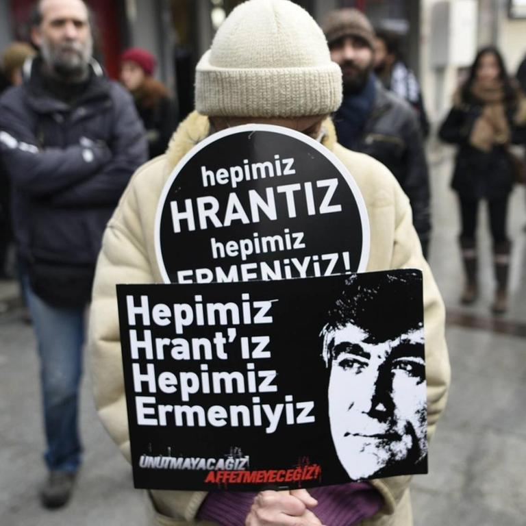 Protestmarsch zum Gedenken an die Ermordung des armenischen Journalisten Hrant Dink in Istanbul