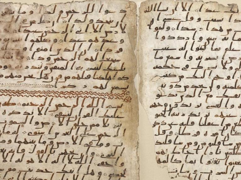 Die beiden Pergament-Bögen aus Birmingham mit arabischen Koran-Hand-Schriften
