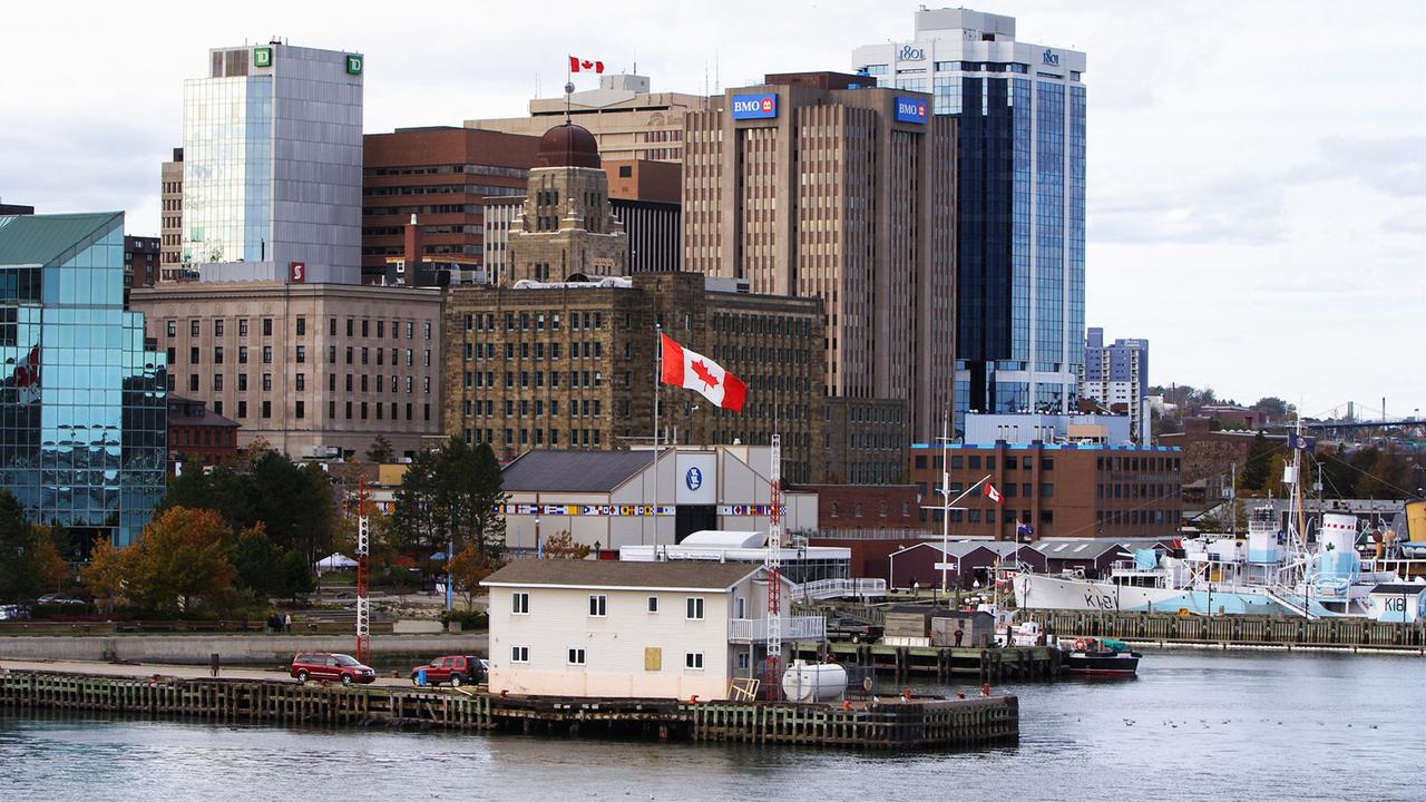 Der Hafen der kanadischen Stadt Halifax