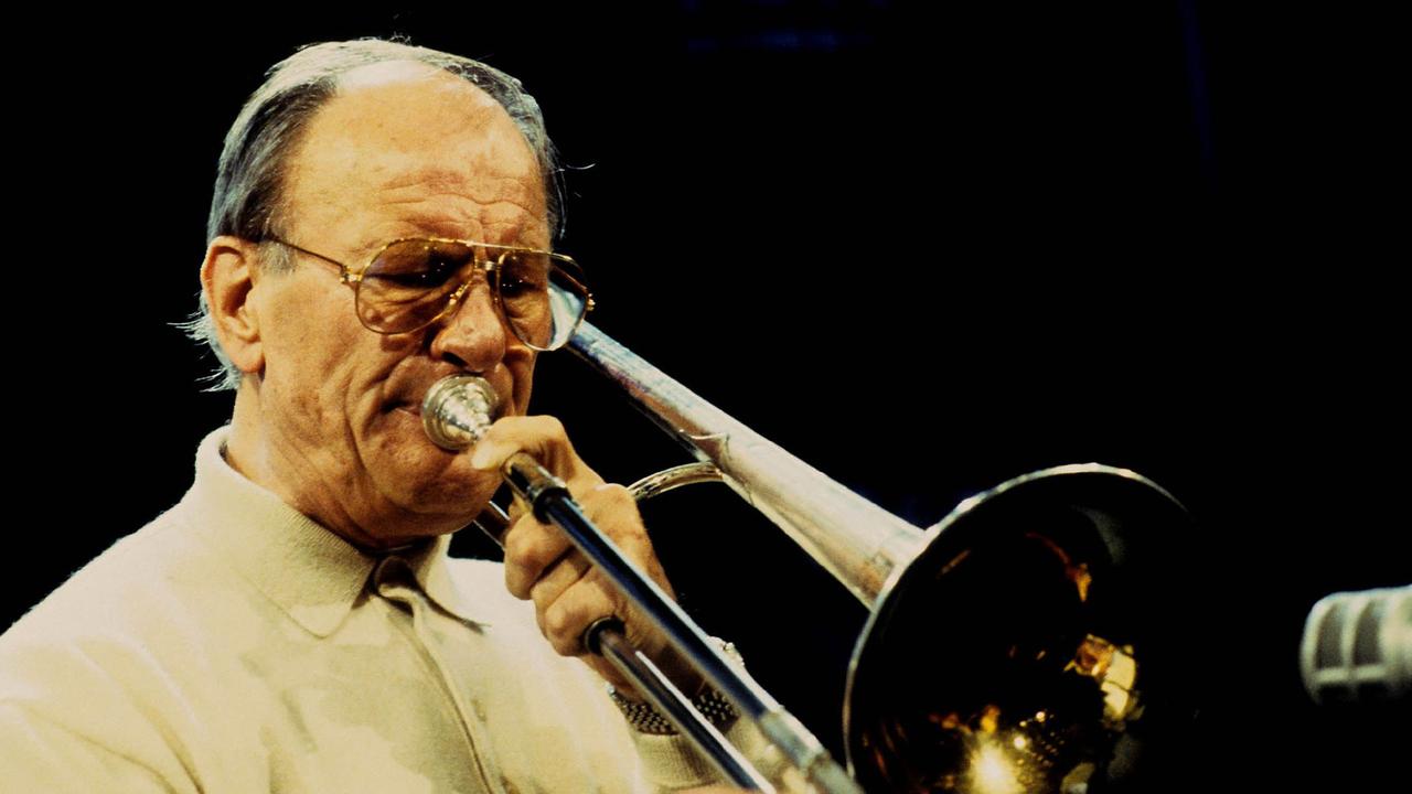 Der Jazz-Posaunist Albert Mangelsdorff (1928-2005) im Jahr 1995.