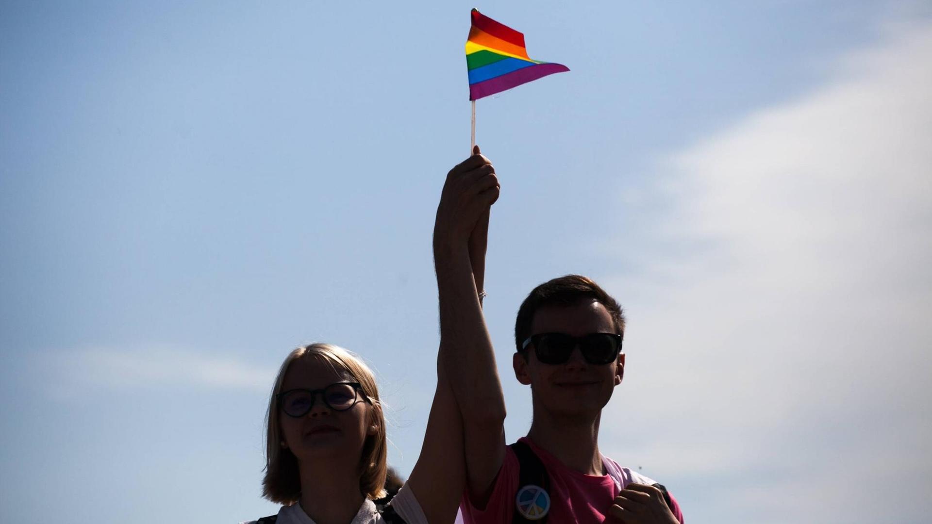Teilnehmer der LGBT Pride in Sankt Petersburg im August 2017.