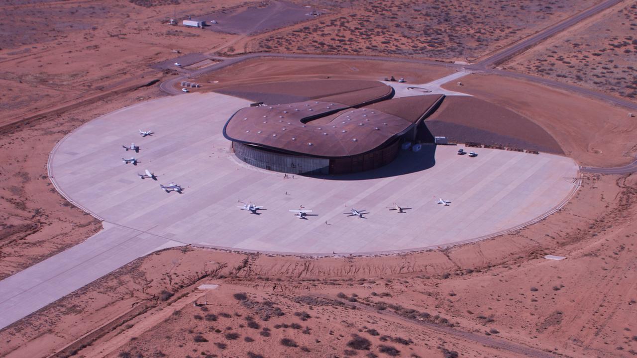Die futuristische Halle des Spaceport America in New Mexico