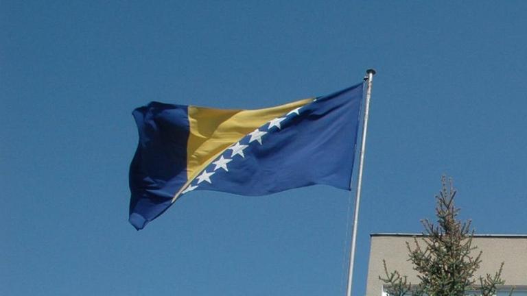 Am Donnerstag wir in Tešanj die größte Flagge Bosnien und
