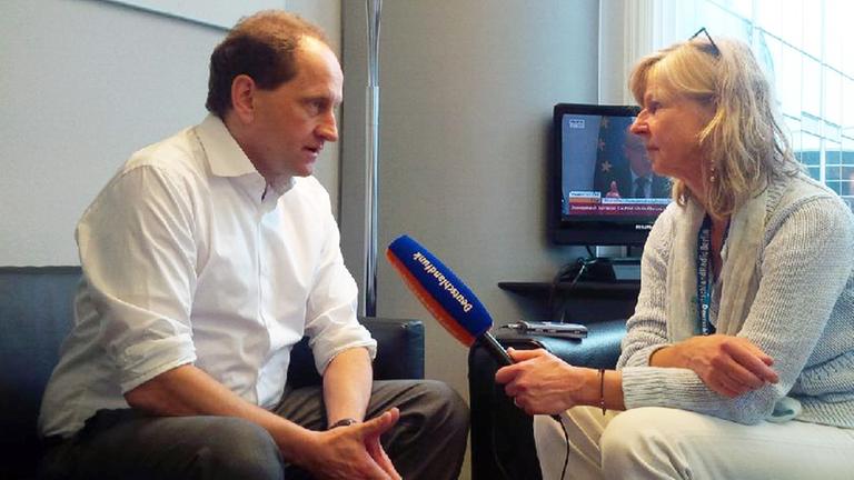 Deutschlandradio Kultur-Korrespondentin Annette Riedel im Gespräch mit Ansip Boustos