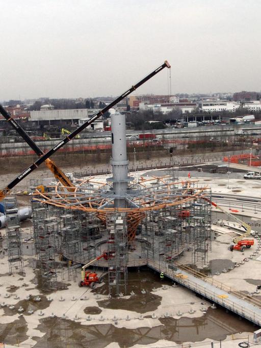 Bauarbeiten am italienischen Pavillon für die Expo 2015
