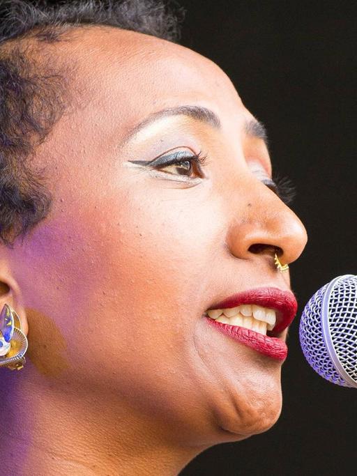 Die sudanesische Sängerin Alsarah