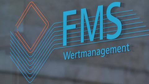 Ein Schild der Firma FMS Wertmanagement, die die sogenannte Bad Bank der verstaatlichten Immobilienbank Hypo Real Estate ist.