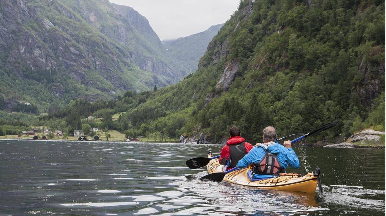 Paddeln in norwegischen Fjorden