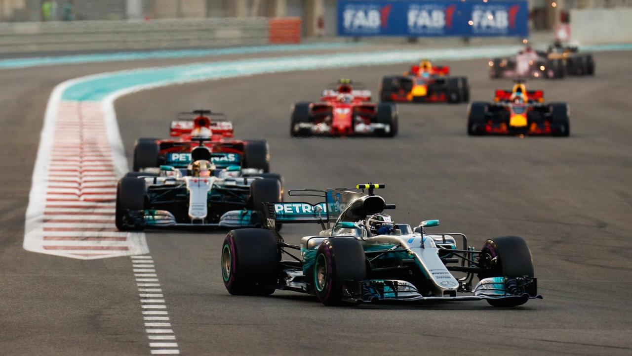 Bottas in Führung beim Saisonfinale der Formel 1 in Abu Dhabi