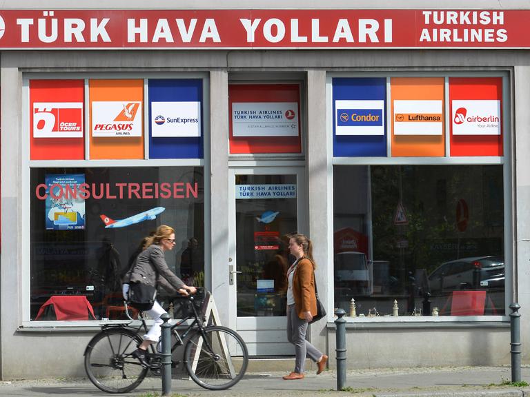 Ein türkisches Reisebüro in Berlin-Schöneberg.