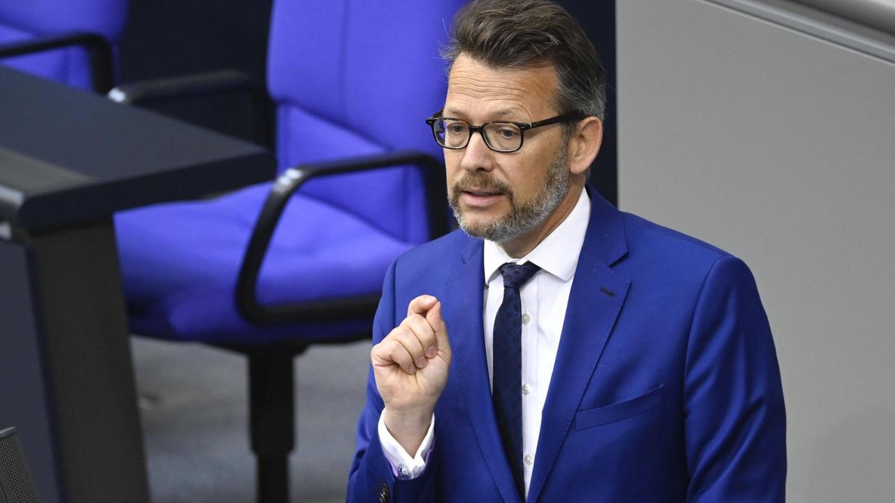 Otto Fricke bei der 170. Sitzung des Deutschen Bundestages im Reichstagsgebäude am 02.07.2020