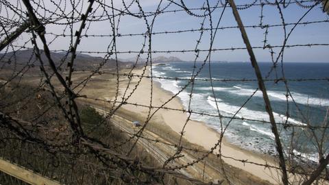 Blick von Süd nach Nord ins innerkoreanische Grenzgebiet