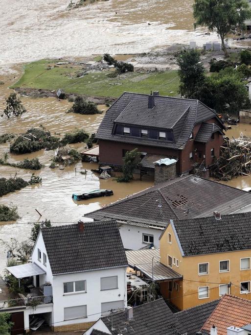 Ein Ort in der Eifel im Hochwasser am 15.07.2021