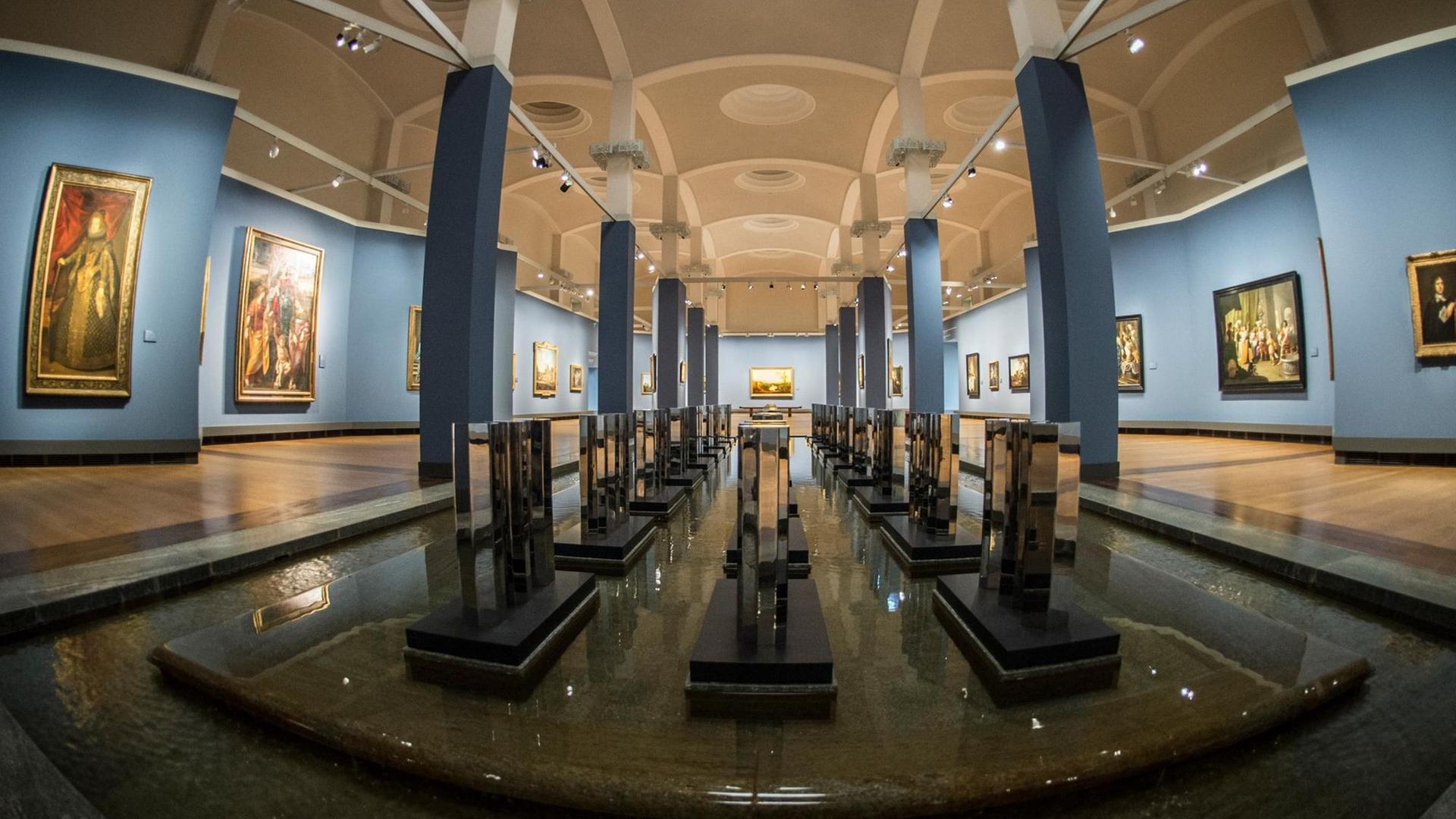 Blick in Wandelhalle der Berliner Gemäldegalerie Blick in Wandelhalle der Berliner Gemäldegalerie