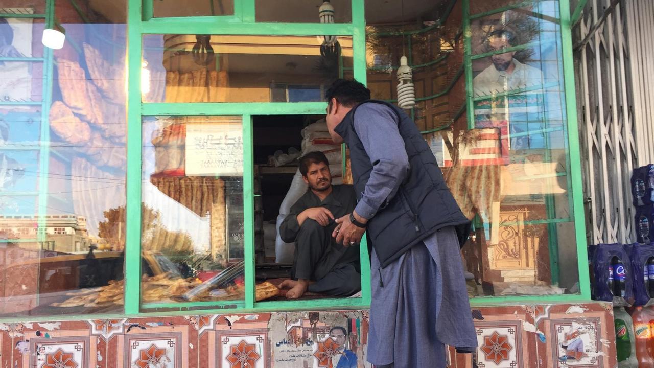 Beim Bäcker in Kabul.