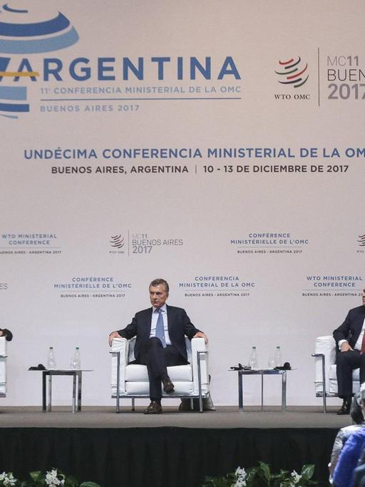 Von Links nach rechts - die Präsidenten von Uruguay, Brasilien, Argentinien und Paraguay bei der Eröffnung der WTO-Ministerkonferenz in Argentinien: Tabare Vazquez, Michel Temer, Mauricio Macri, Mauricio Macri