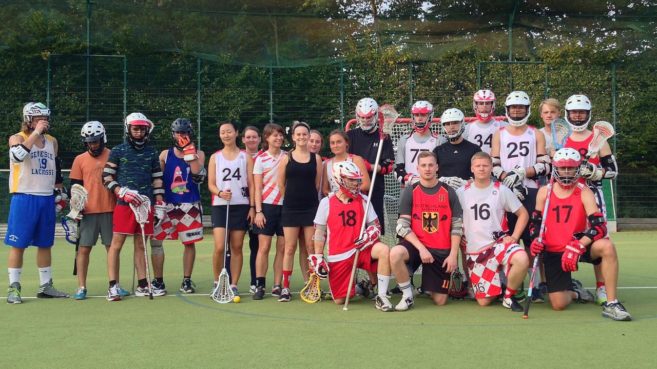 Das Team des Lacrosse-Vereins Blax aus Berlin.