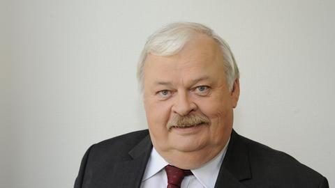 Der SPD-Politiker Guntram Schneider, Minister für Arbeit, Integration und Soziales in der Landesregierung von Nordrhein-Westfalen, aufgenommen am 02.06.2013 in Köln.