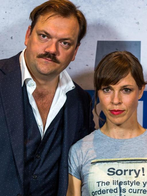 Die Schauspieler und Polizeiruf-Kommissare Charly Hübner (Alexander Bukow) und Anneke Kim Sarnau (Katrin König)