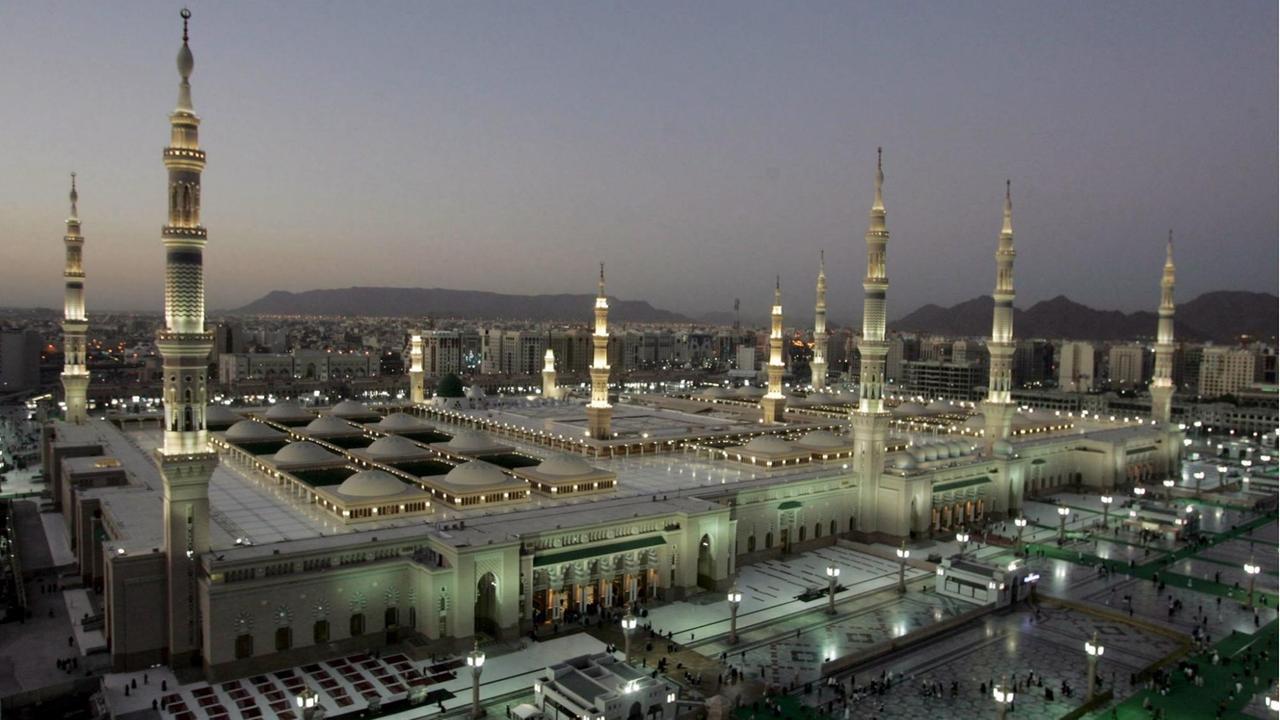 Die Prophetenmoschee in Medina bei Sonnenuntergang
