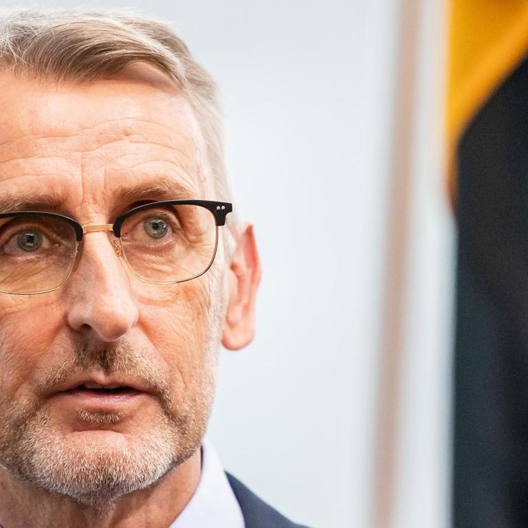 29.10.2019, Berlin: Armin Schuster (CDU), Vorsitzender des Parlamentarischen Kontrollgremiums im Bundestag.