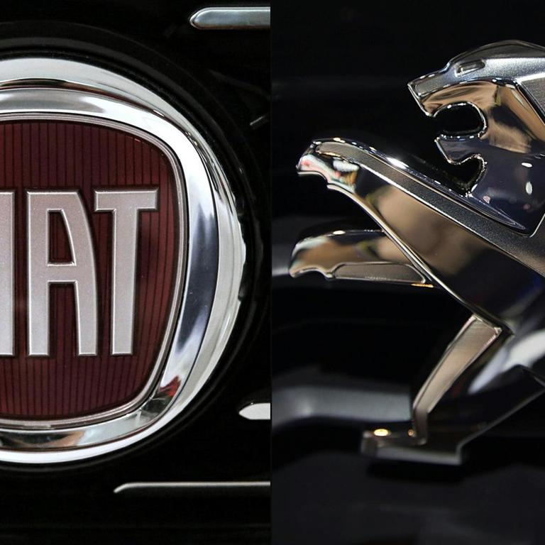Die Logos der Automarken Fiat und Peugeot in einer Bildmontage.
