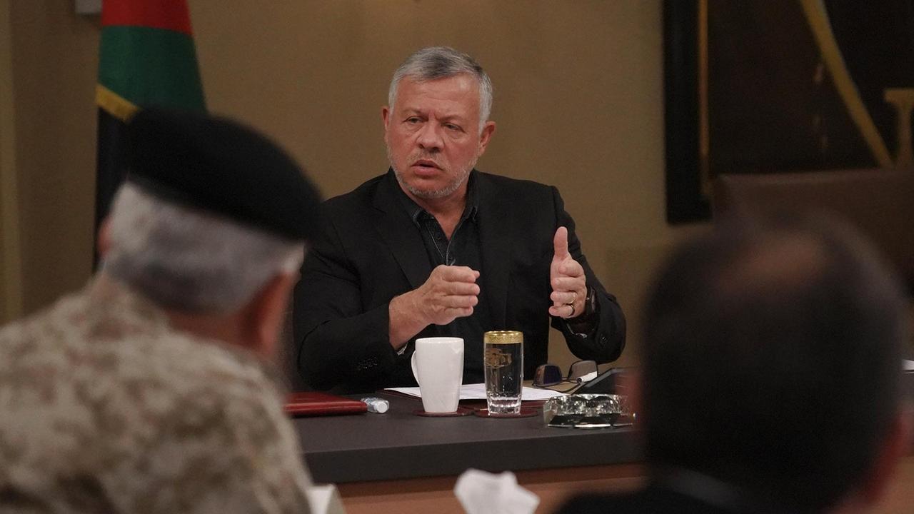 Der jordanische König Abdullah II spricht über Corona-Maßnahmen. Der jordanische König Abdullah II spricht über Corona-Maßnahmen.