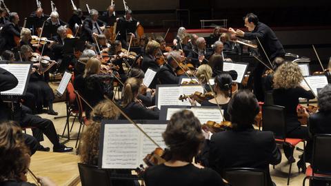 Das Bild zeigt das Rotterdams Philharmonisch Orkest mit Yannick Nézet-Séguin. Das Konzert findet am 18. September statt.