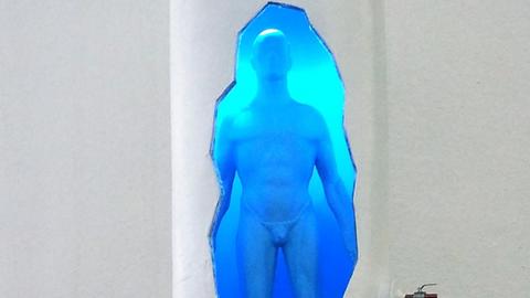 2640347451_Modell eines Kryonik-Tanks - copyright Douglas Golner (Cryonics Institute).jpg