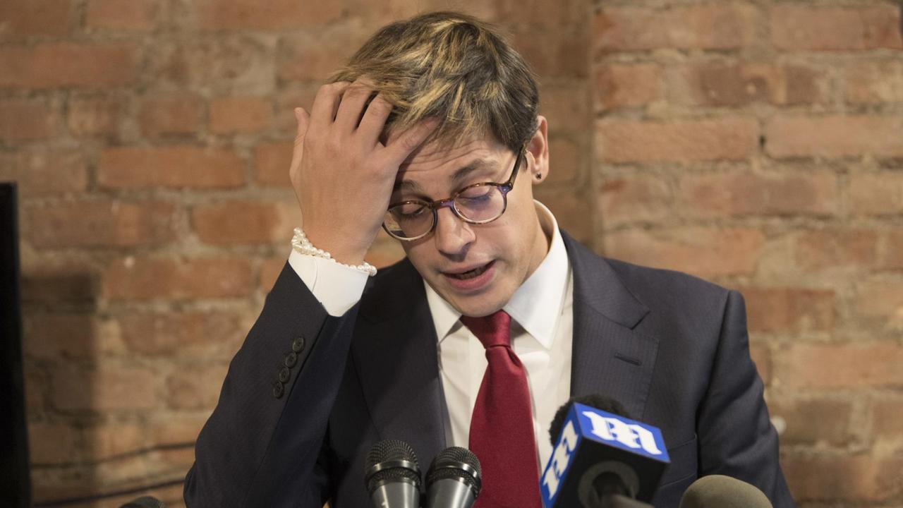 Der US-Blogger Milo Yiannopoulos gab am 21.2.2017 auf einer Pressekonferenz bekannt, dass er nicht mehr für "Breitbart News" arbeitet.