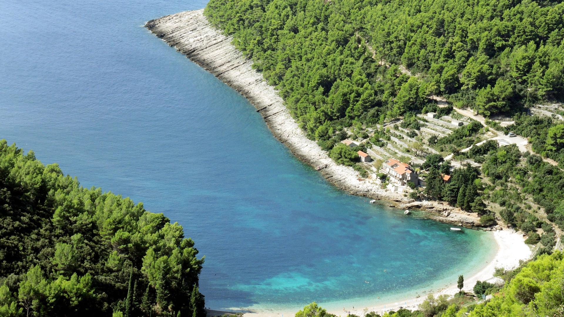 Blick auf den Strand Pupnatska Luka auf der kroatischen Insel Korcula. Bild vom 26.09.2014.