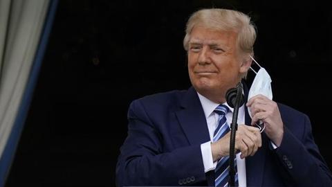 Donald Trump bei seiner Ansprache am Weißen Haus