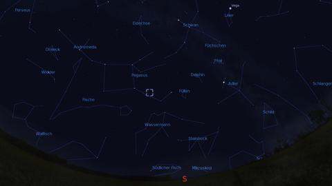 Der Quasar CTA-102 befindet sich im Sternbild Pegasus und steht gegen Mitternacht am Südhimmel