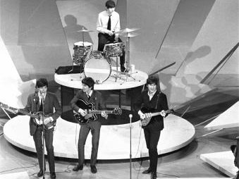 Die Beatles 1964 im Fernsehstudio