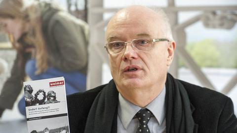 Dr. Volkhard Knigge in der KZ-Gedenkstätte Buchenwald.